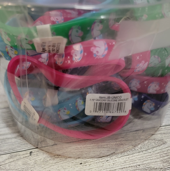 PARTY SUPPLY UNICORN BRACELETS 36pack NWT* - Picture 3 of 3
